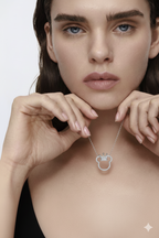 Mickey Diamond Pendant – Eleganter Luxus mit verspieltem Charme 14 Karat Silber