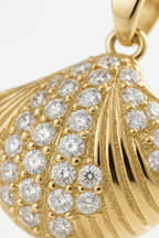 Muschel Anhänger aus 14K vergoldetem Silber mit Zirkonia – Maritime Eleganz