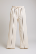 Schönes grades Bein