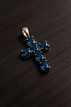 Kreuz Anhänger Meeresblau